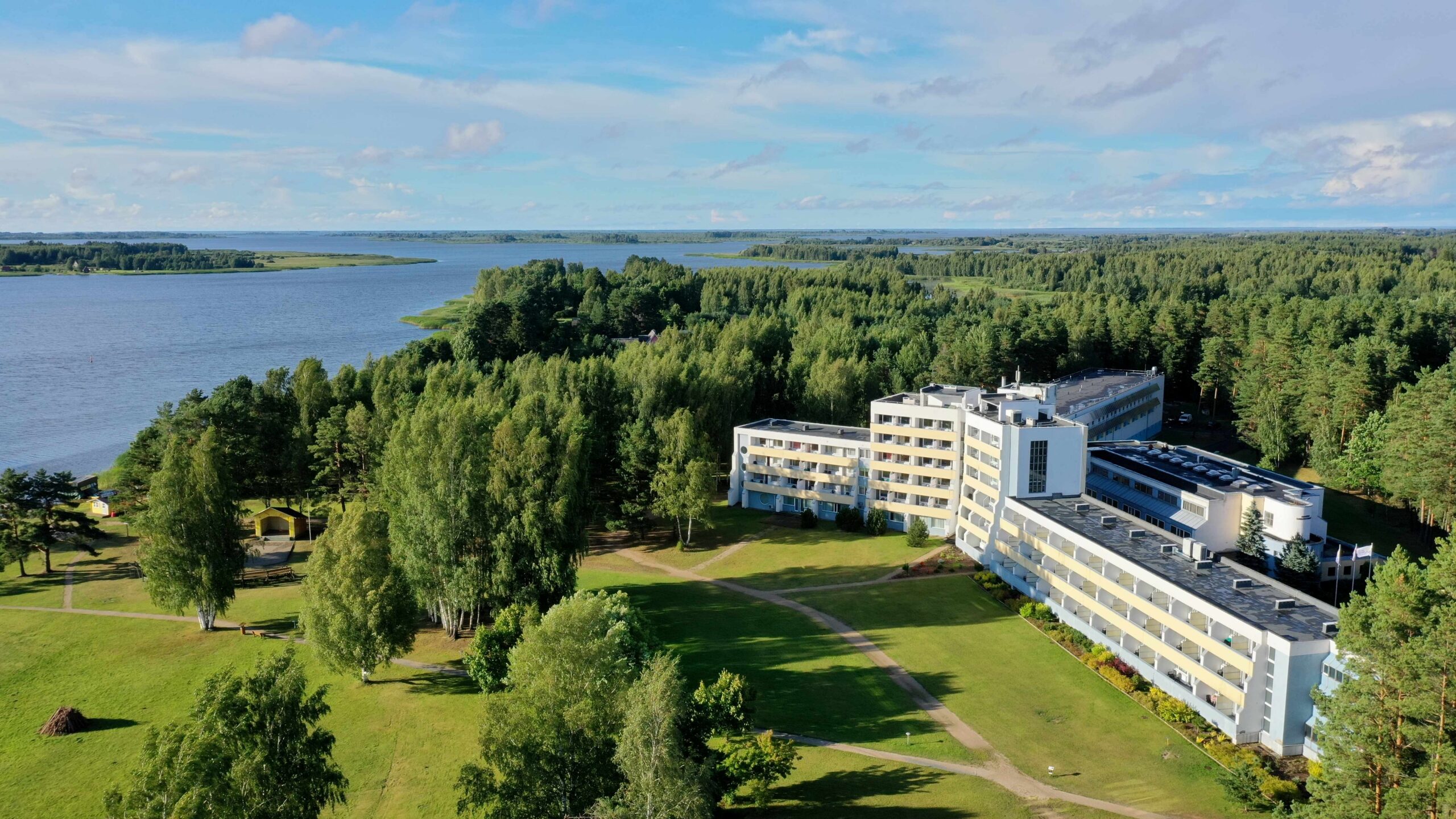 Värska Kuurortravikeskus, sanatooriumi hotell Värska lahe ääres