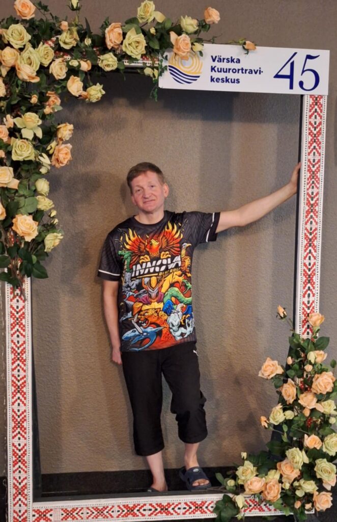 Rahulolev klient Sergei Värska Kuurortravikeskuse 45-aastase juubeli raami sees